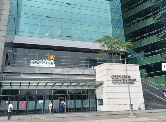 Más de 470.000 matrículas pusieron al día su negocio  en Bogotá y la región