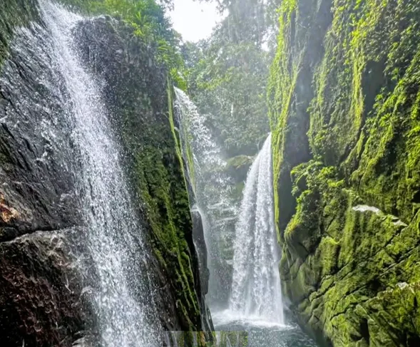 La cascada secreta en Panamá que está robando la atención de los colombianos