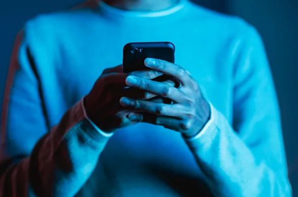 Malware en la App Store y Google Play roba criptomonedas desde las fotos