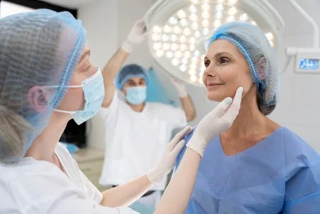 Antes del bisturí: lo que nadie revisa y puede poner en riesgo su cirugía estética