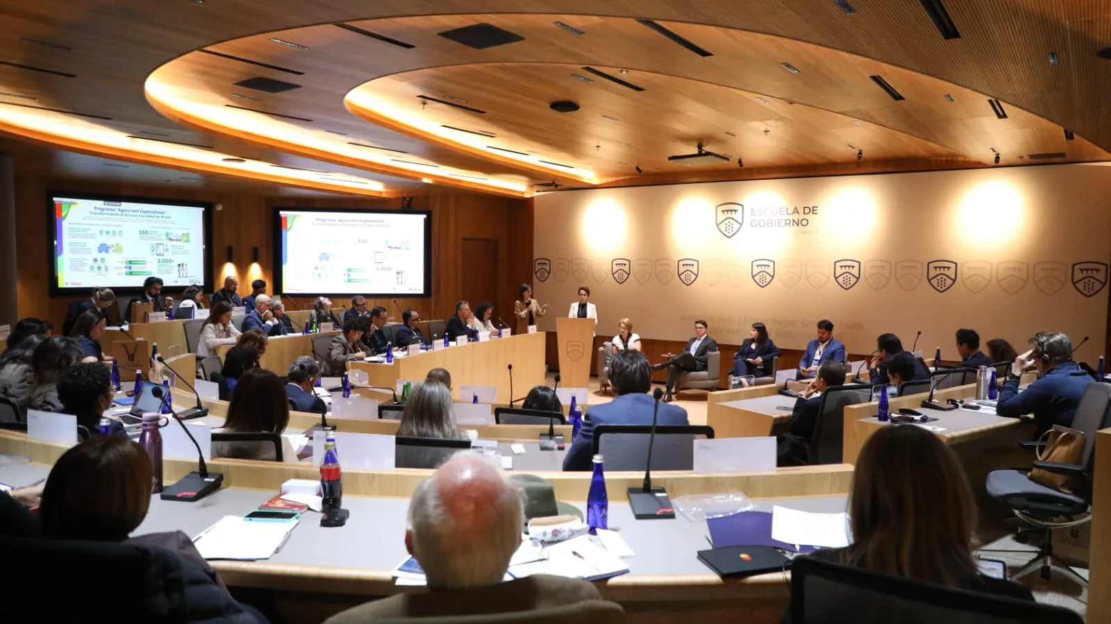 Se debe renovar la confianza en las instituciones y en lo público