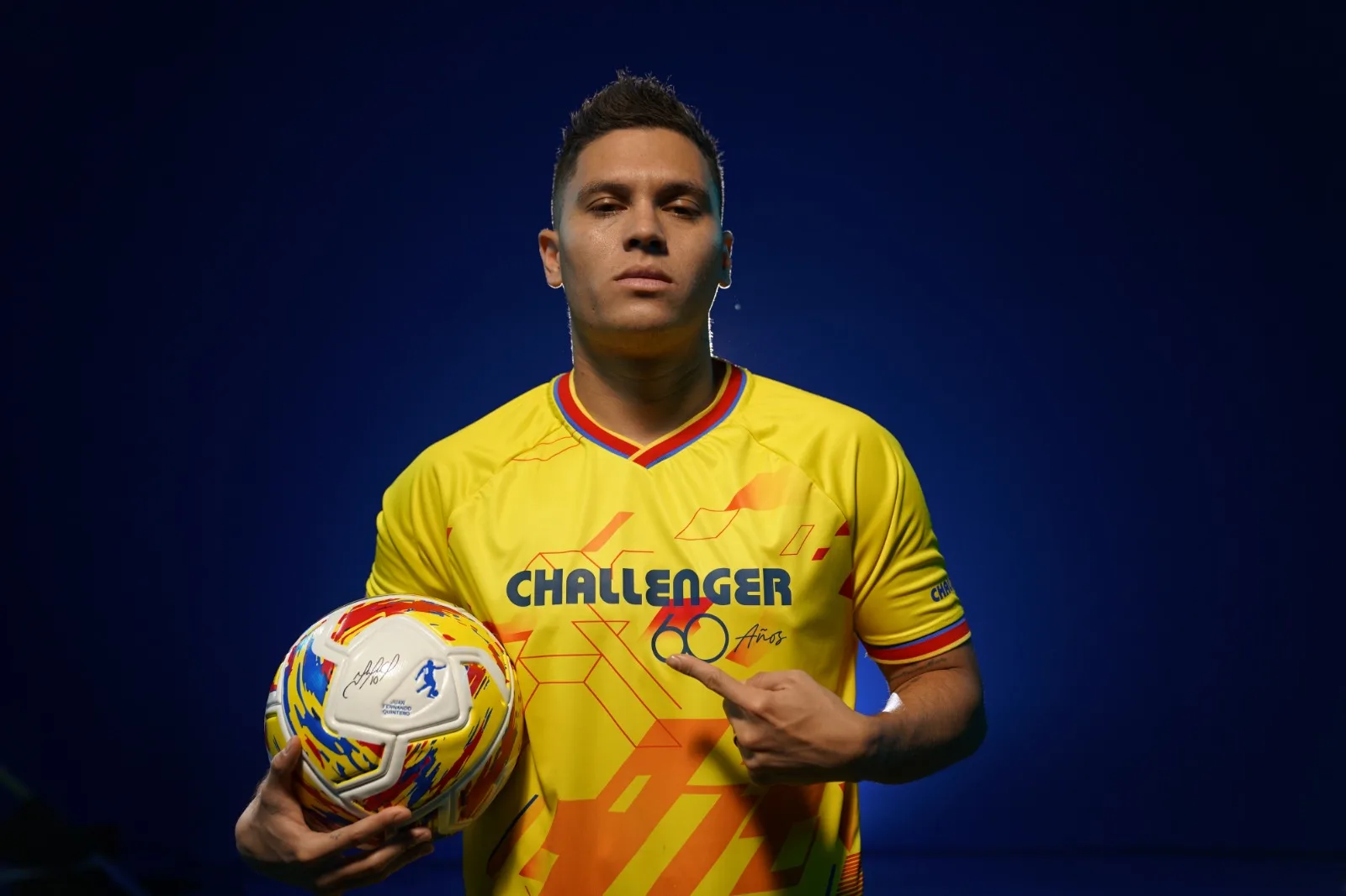 Challenger celebra 60 años junto a Juan Fernando Quintero