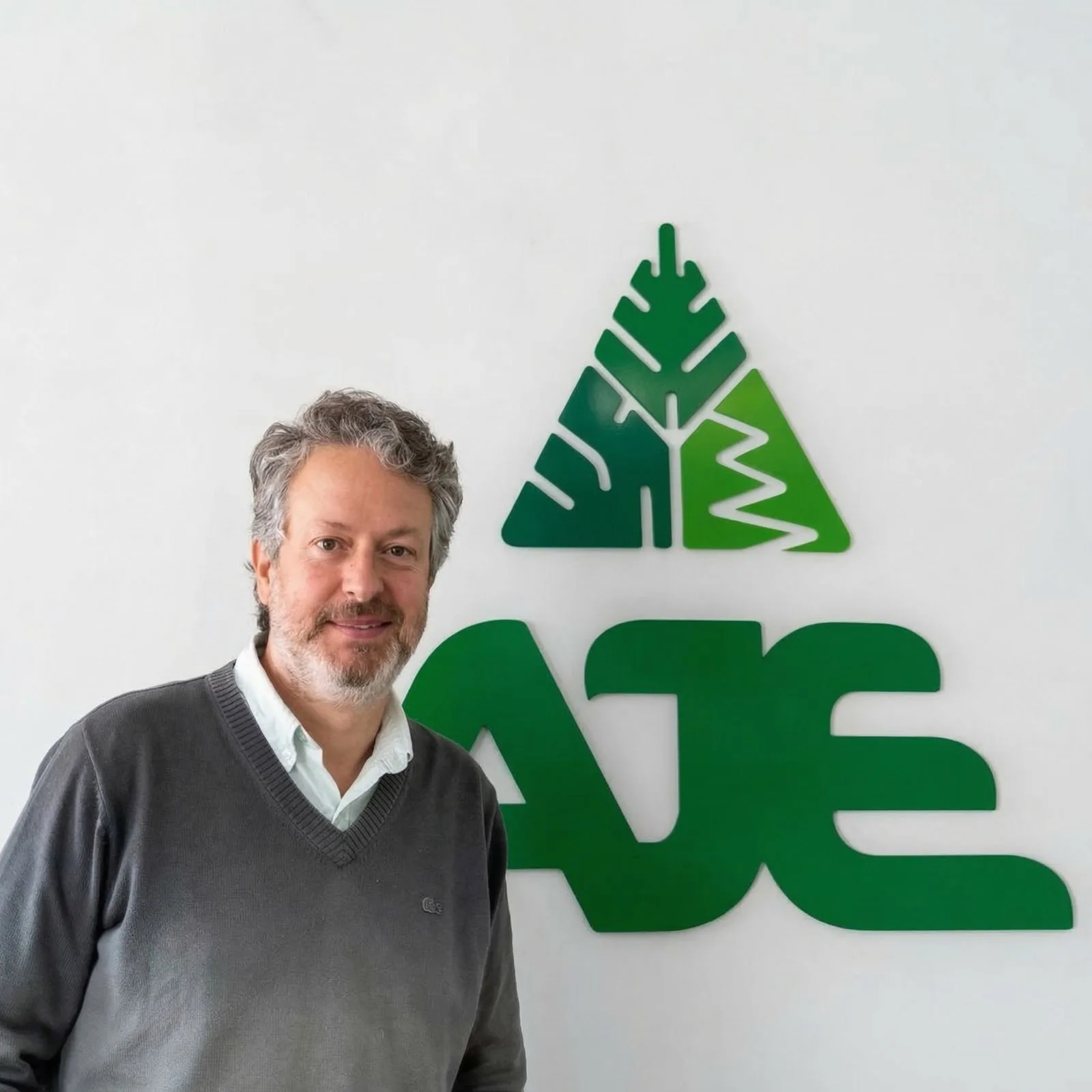 Stephan Ramírez nuevo líder de marketing de AJE