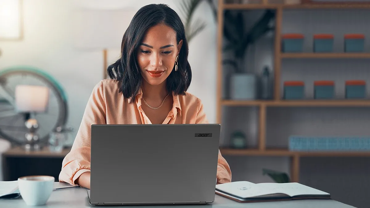Guía de regalos para mamá: tecnología que se adapta a cada estilo de vida