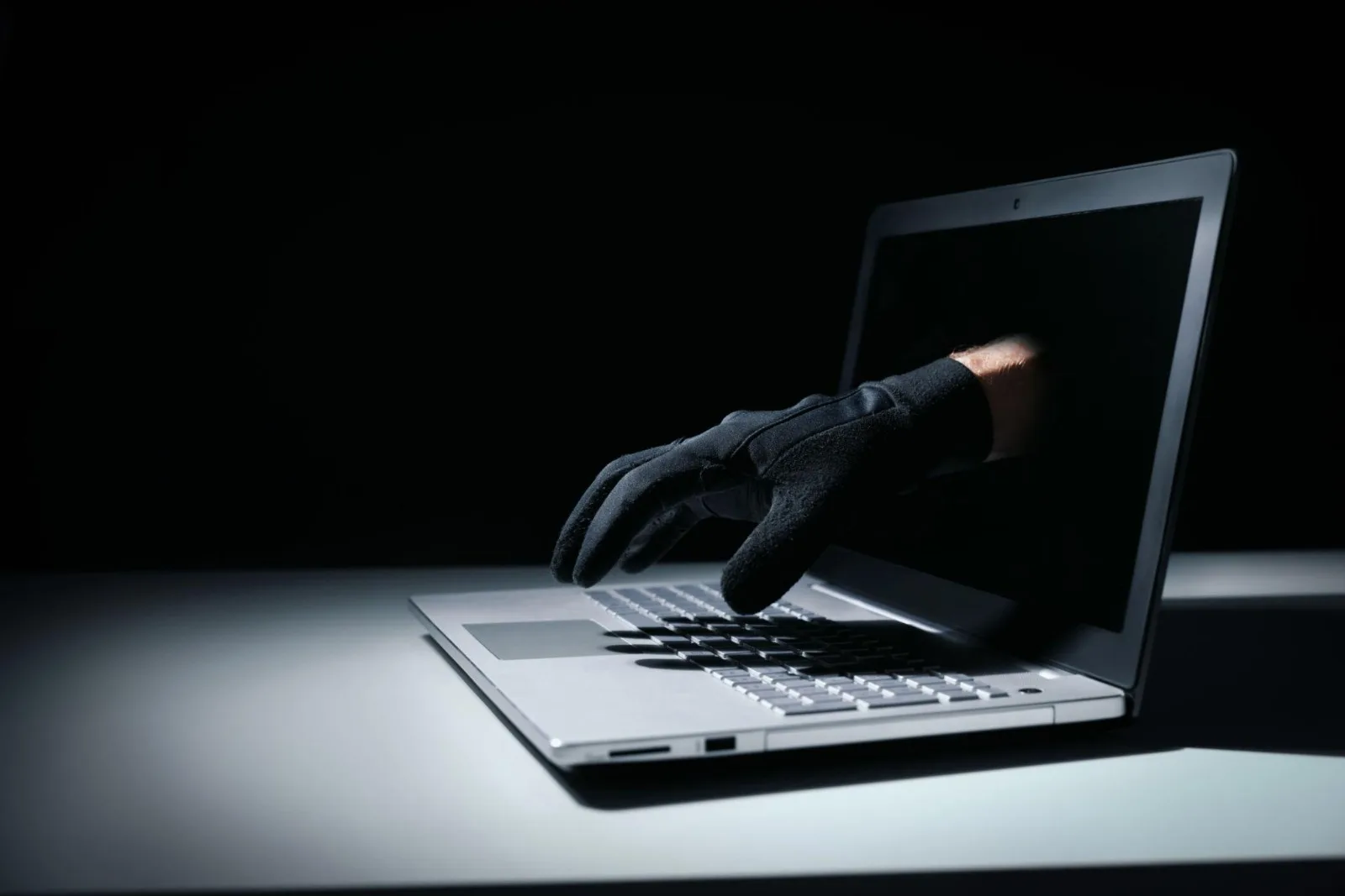 Más de 1.700 fraudes digitales al día en Colombia