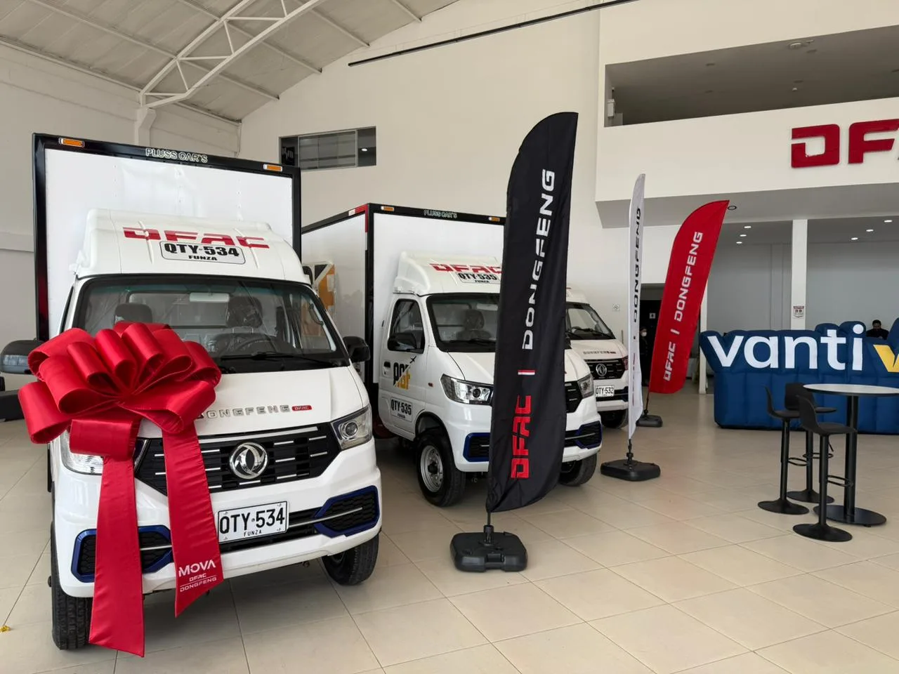 DFAC | Dongfeng en su vitrina con Mova al Capitán W GNV