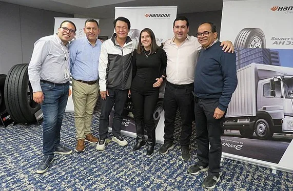 Hankook fortalece el transporte de carga pesada en Colombia