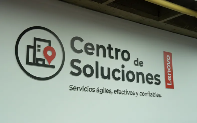 Lenovo mueve su operación en Colombia con nuevo centro de soporte y servicios en Bogotá 🚀