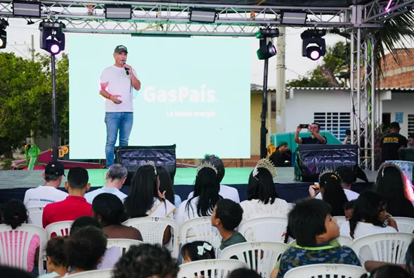 MILO y sus aliados llevan luz solar a Barranquilla