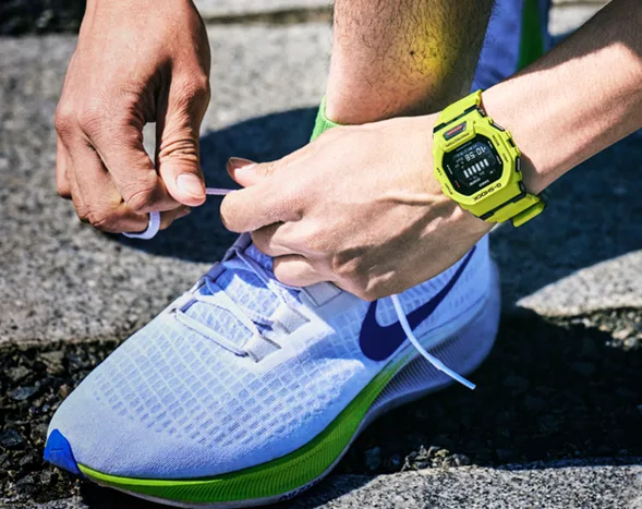 Media maratón mood: outfits urbanos para corredores casuales
