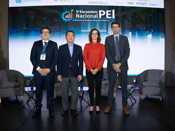 Colombia impulsa la reindustrialización sostenible