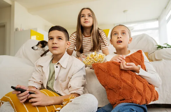 Las mejores películas y series para disfrutar en familia estas vacaciones