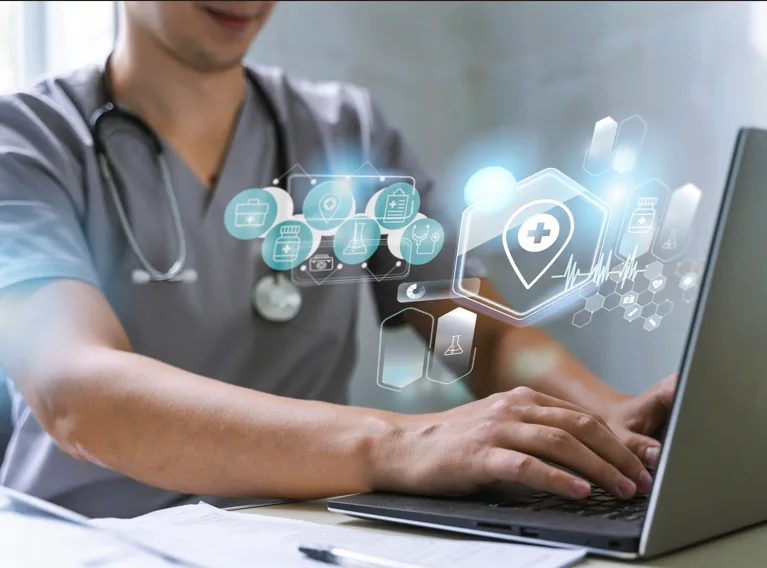 Los datos están cambiando las decisiones en salud y finanzas, el reto es el talento