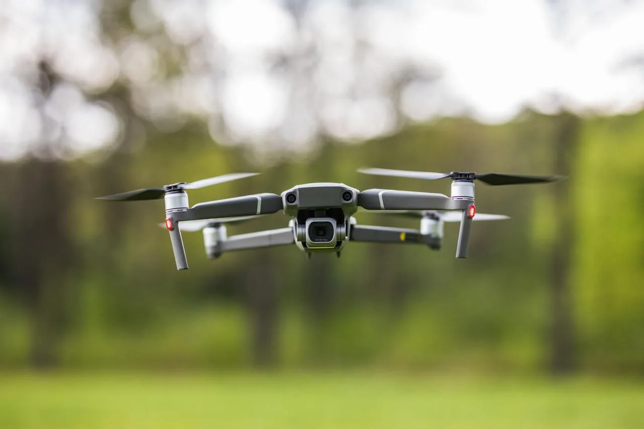 Drones: normas, restricciones y riesgos que todo operador debe conocer
