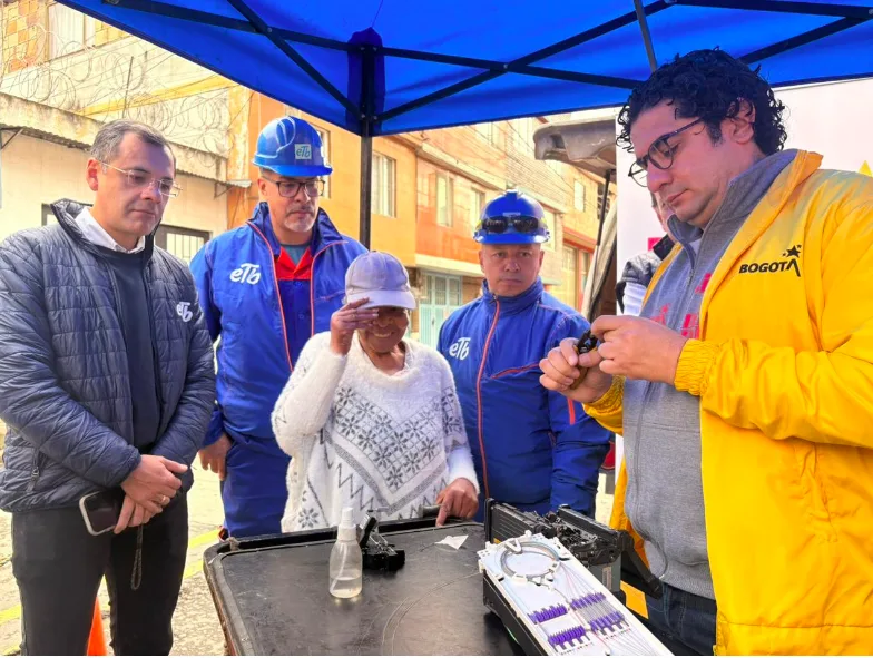 Bogotá premiada internacionalmente por llevar internet a 65.000 hogares