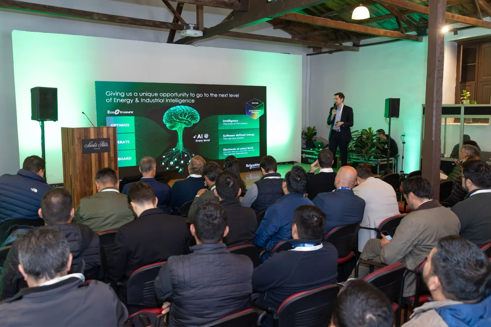 IA dispara demanda energética de los data centers y obliga a rediseñar su infraestructura