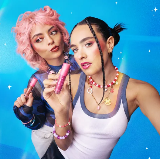Brillar es Muy Tú nueva campaña de brillos labiales de