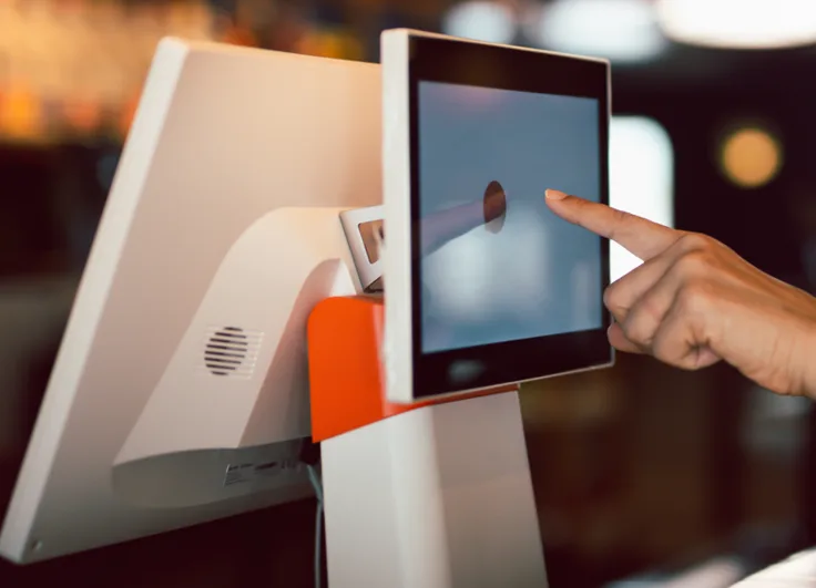 Empresas digitalizadas siguen perdiendo tiempo por procesos manuales