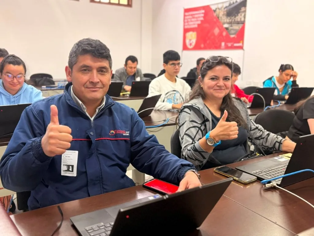 Alcaldía Local de Suba y ETB entregan ‘Suba Te Conecta’
