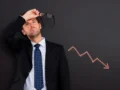 Alertas de que su empresa ya no tiene un bache de caja, sino un deterioro financiero