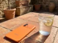 ¿Por qué su celular se apaga o se ralentiza bajo el sol al mediodía?