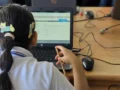 El 80 % de los estudiantes de Escuelas Conectadas Claro mejoran su desempeño en las Pruebas Saber 11