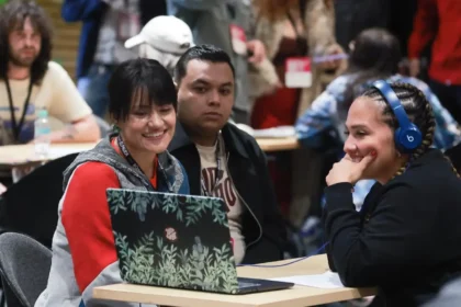 El BOmm celebra sus 15 años e incluye proyectos internacionales