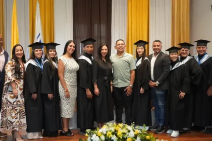 10 jóvenes del Valle del Cauca se gradúan con experiencia laboral en Nestlé