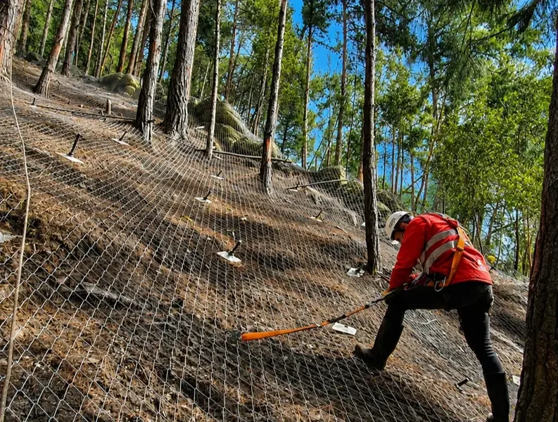 “Colombia sigue esperando que ocurra el derrumbe para actuar”:  el país continúa invirtiendo más en reacción que en prevención