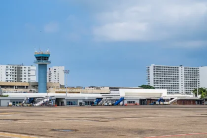 Aeropuerto Rafael Núñez movilizó más de 686.000 pasajeros en julio