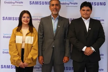 Cien jóvenes de 17 departamentos de Colombia culminan su formación en IA