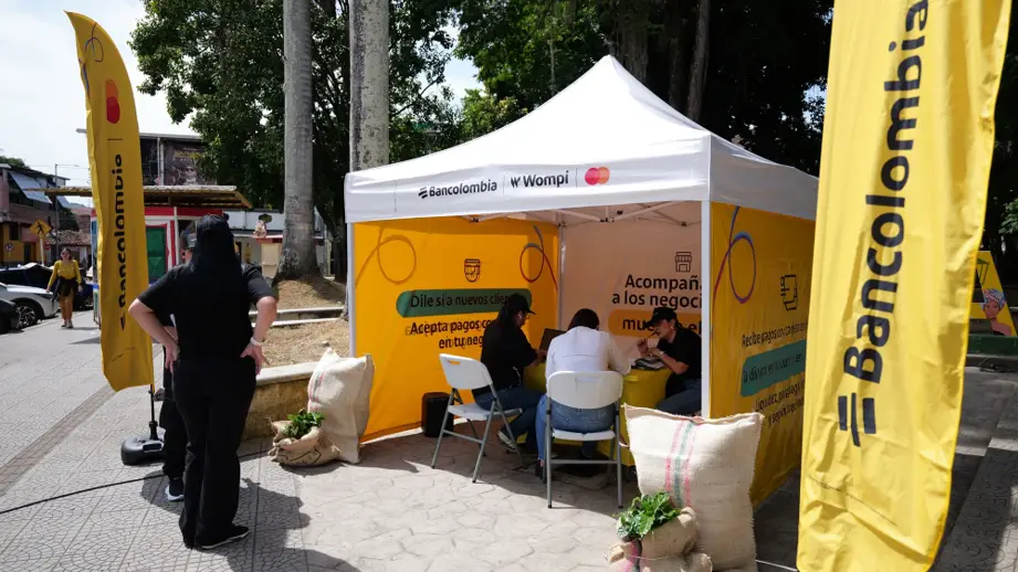 Bancolombia lleva inclusión financiera y medios de pago a más de 130 zonas del país