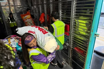 LAIKA pone a disposición 12 toneladas de ayuda  animales afectados por la emergencia 