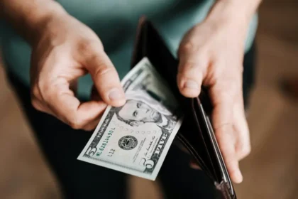 Análisis del comportamiento del dólar: semana 17 de agosto