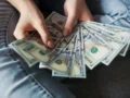 Dólar a la baja: expertos recomiendan no convertir la tasa de cambio en endeudamiento