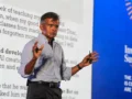 Aswath Damodaran en el Investment Summit de CFA Society Colombia debatió sobre Inteligencia Artificial y valoración financiera