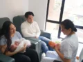 La explicación clínica detrás del bebé que atraviesa la huelga de lactancia