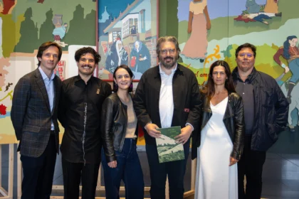 Ana María Chamucero gana el Premio de Arte Acoplásticos