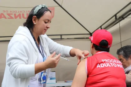Jornada de vacunación contra el VPH para adultos y niños