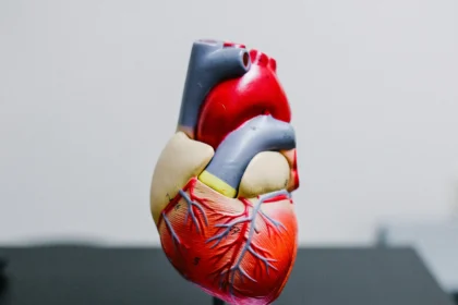 Las personas con diabetes tienen entre 2 y 4 veces más riesgo de sufrir enfermedad cardiaca