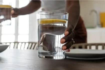 Si el agua no es suficiente las claves para una hidratación adecuada