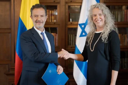 Colombia fortalece sus relaciones con Israel y restablece la exención de visa para viajeros colombianos