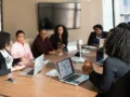 Incertidumbre tributaria acelera el relevo generacional en las empresas familiares