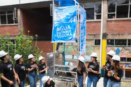Starbucks fortalece el acceso al agua potable en Tibacuy Cundinamarca