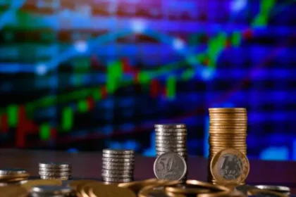Dólares físicos, dólares reales digitales o stablecoins: ¿qué está comprando cuando adquiere dólares desde Colombia?