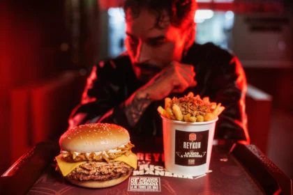 Burger King y Reykon alianza entre música y hamburguesas en Colombia