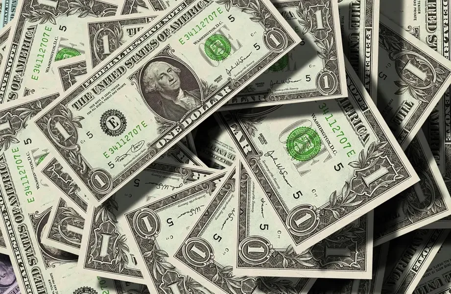 Análisis del comportamiento del dólar 1 de octubre de 2026