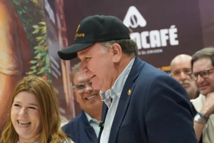 MinAgricultura busca alianzas internacionales para transformar el café colombiano y renovar más de 80.000 hectáreas
