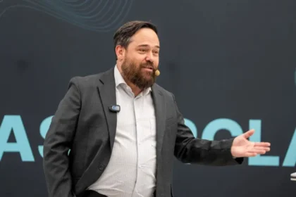 Colombia superó 1,2 millones de tutelas en 2025: ¿Puede la inteligencia artificial ayudar a que los ciudadanos reciban respuestas más oportunas?