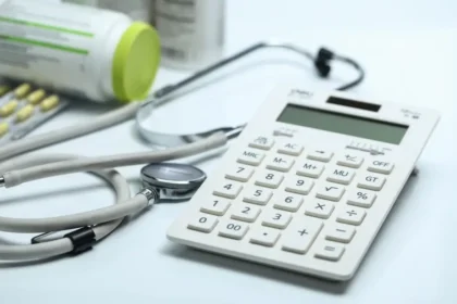 Costos de planes médicos empresariales en Colombia aumentarían un 9% en 2027